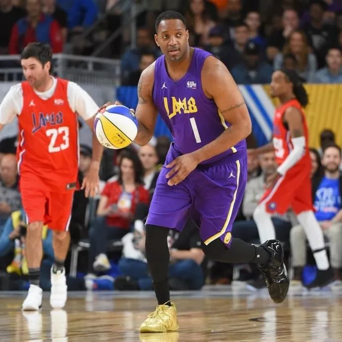 帮助队友攻 帮助队友攻