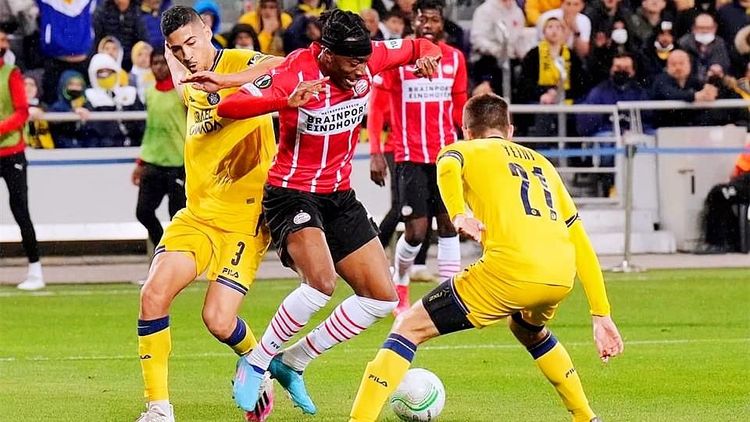 以明显优势 以明显优势